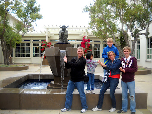 The Yoda statue in San Francisco