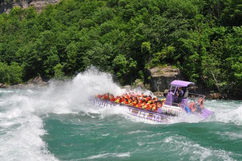 Whirlpool Jet Tour at Niagara Falls -- boat splashing through waves