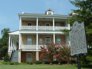 Robert E. Lee's home at Fort Monroe Photo Courtesy of the Hampton CVB