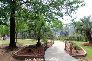 Alabama Gulf Coast Zoo's wide walkways make the zoo wheelchair and stroller friendly.