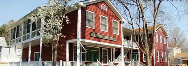 Green Tree Inn: Elsah, IL Bed and Breakfast