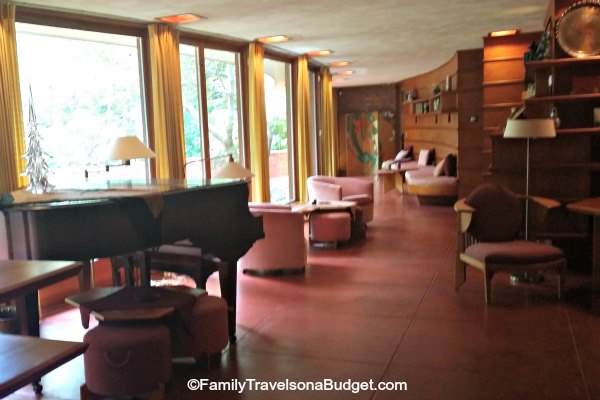 Living room of the Laurent House