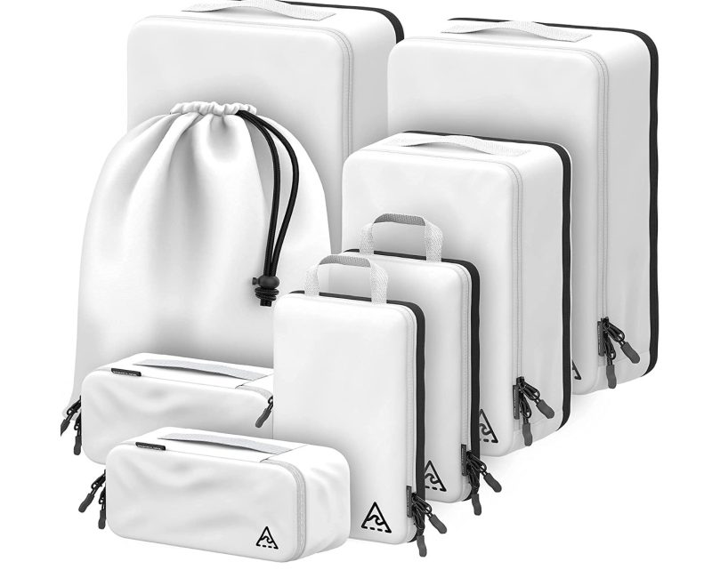 Compression packing cubes in white with black zippers