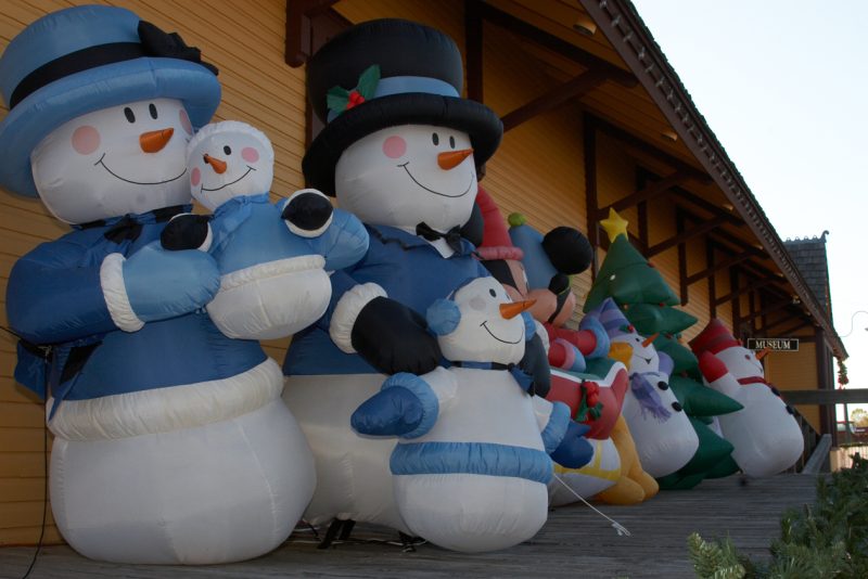 Snow "family" outside the museum entrance, a fun part of a Grapevine Texas Christmas